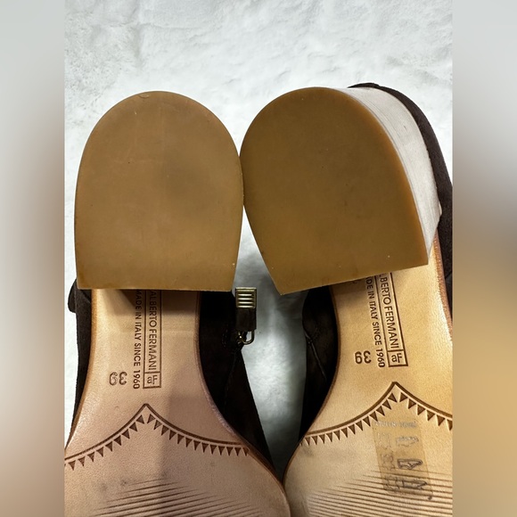 Alberto Fermani Rich suede Brown Ankle Booties - Picture 12 of 14